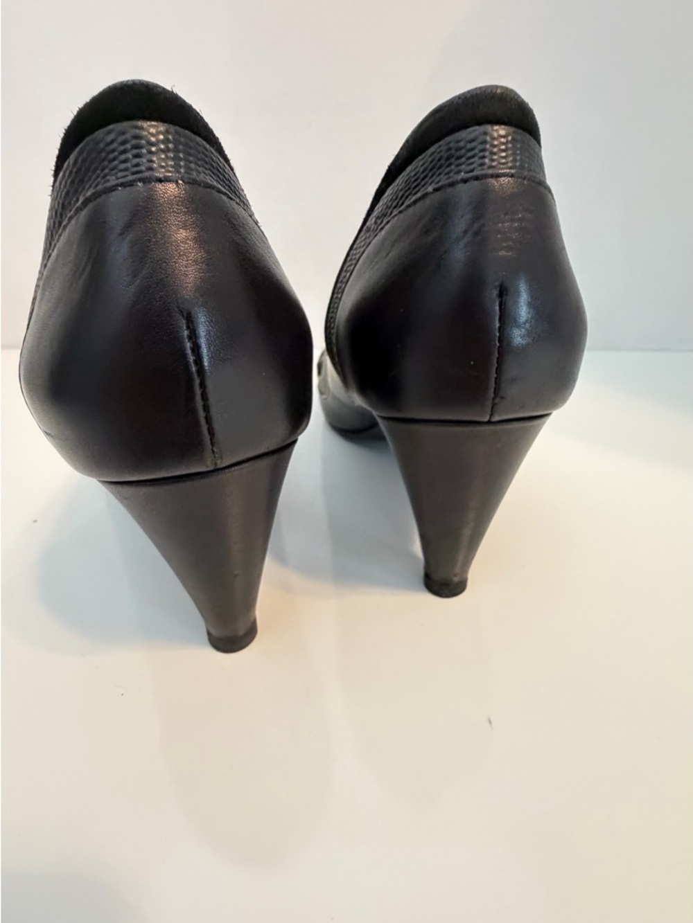 Cole Haan Black Leather Pointed Toe Pumps with Subtle Stitch Detail - Picture 6 of 6
